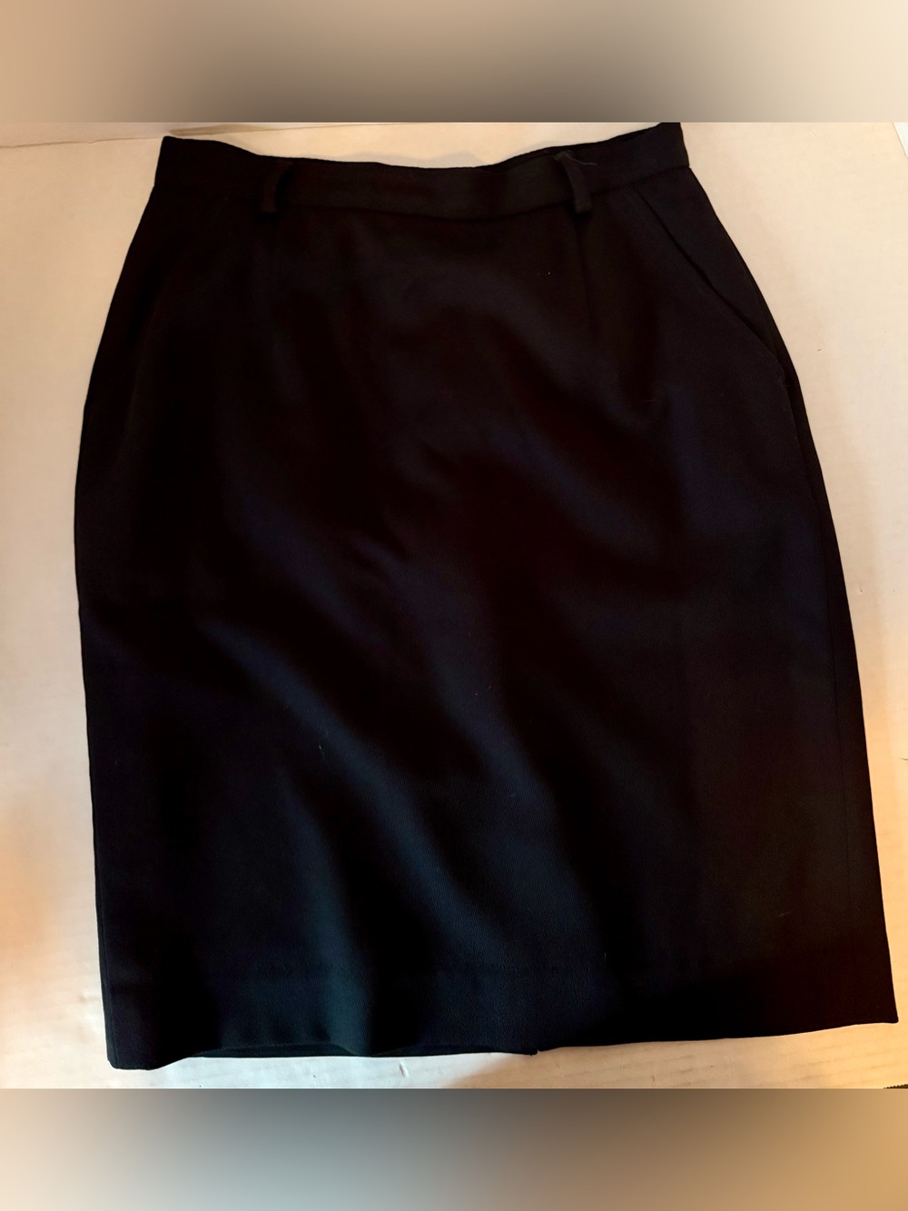 Wool blend pencil skirt
Pendleton,